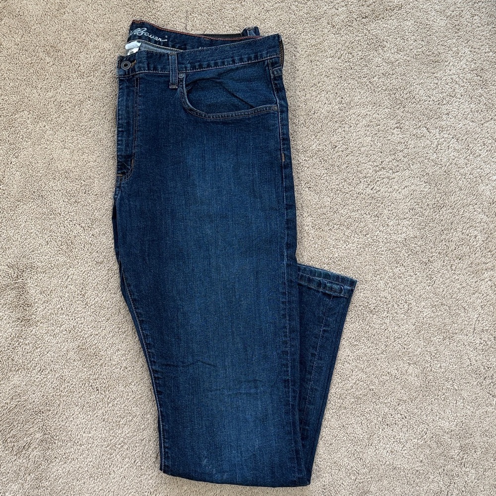 Men’s Eddie Bauer straight fit jeans
